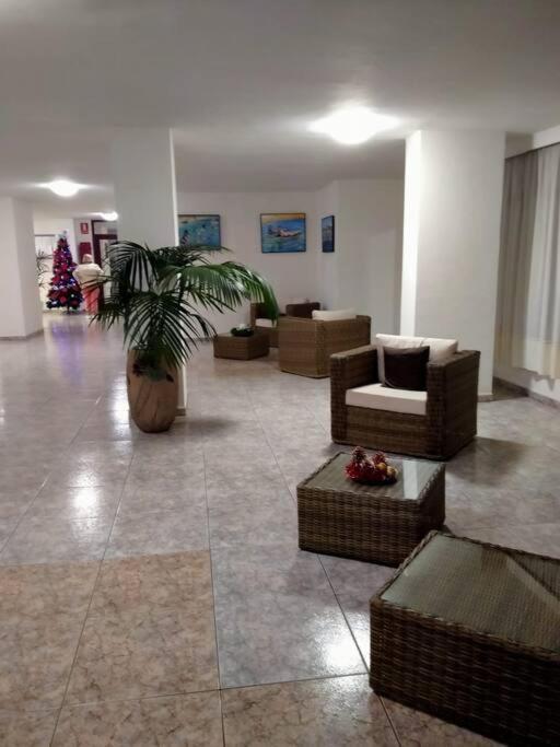 Apartamento Con Vistas Al Mar Арона Екстер'єр фото